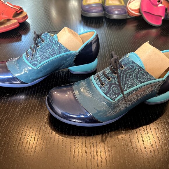 Fluevog Darby Lace-Up Shoes with Piping - Picture 4 of 5